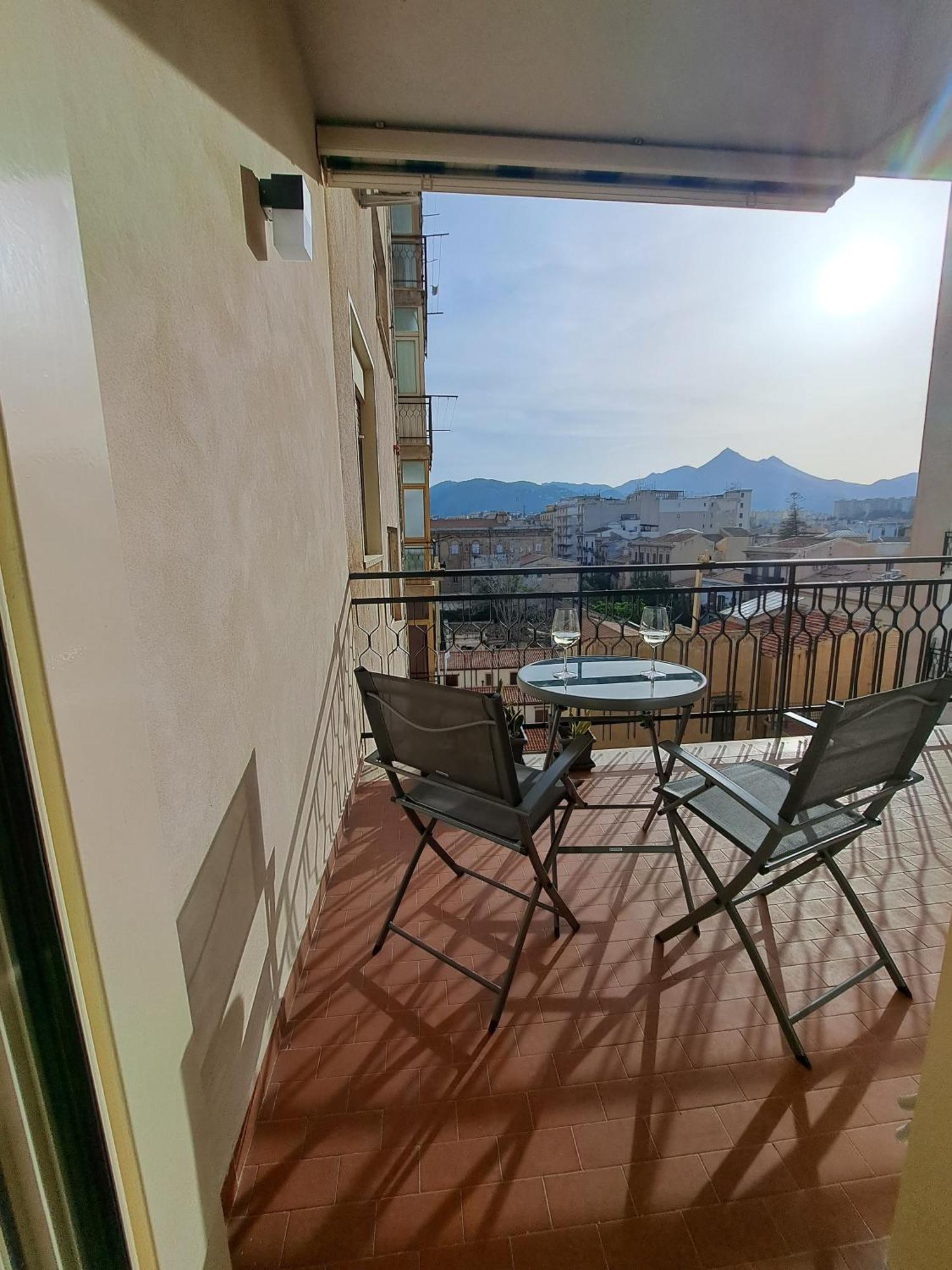 Skyline Palermo Apartment Bagian luar foto