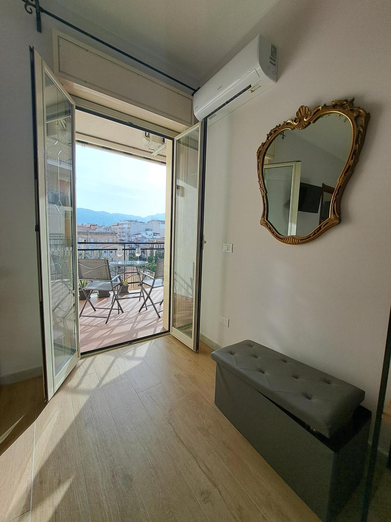 Skyline Palermo Apartment Bagian luar foto