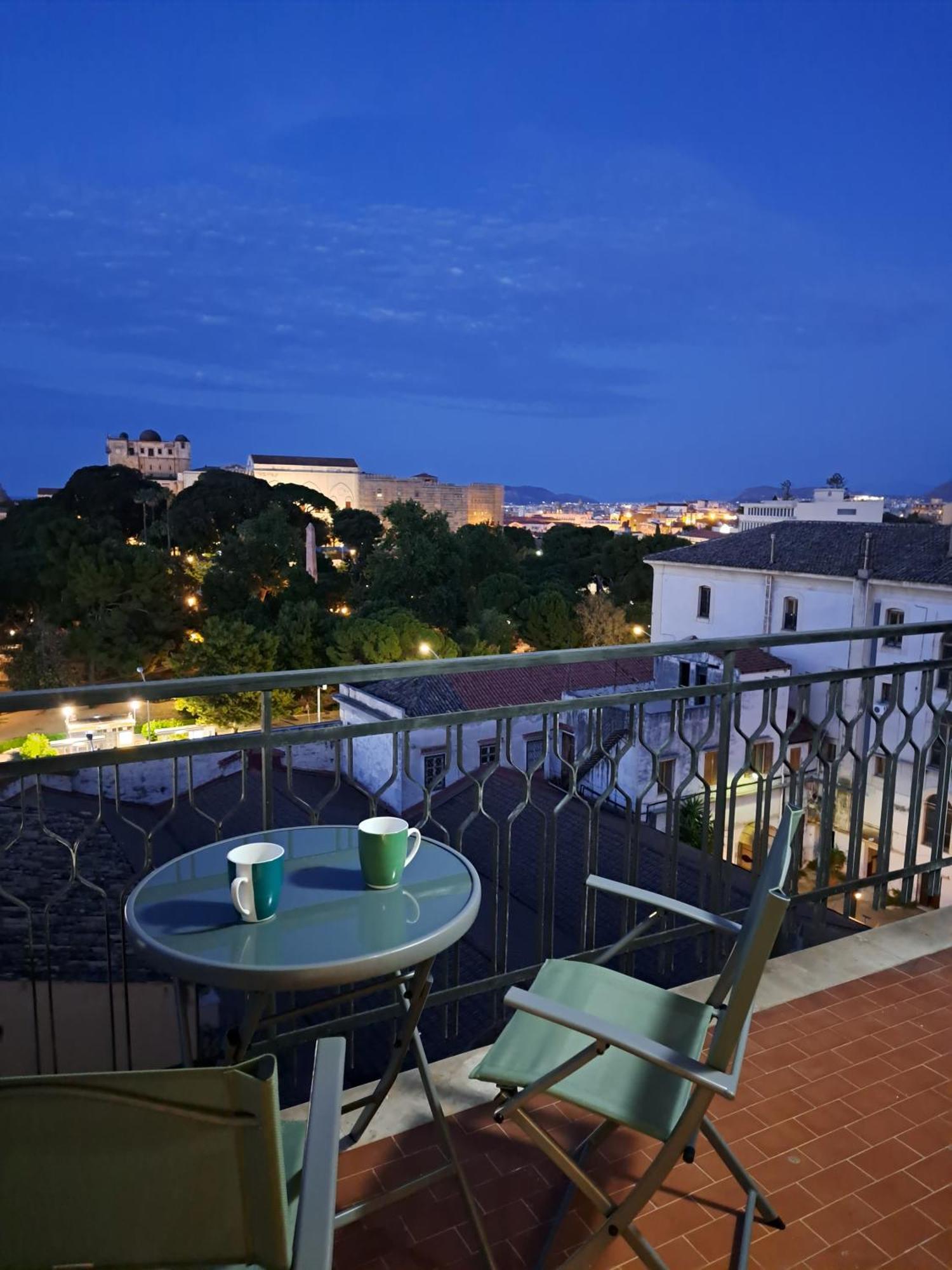 Skyline Palermo Apartment Bagian luar foto