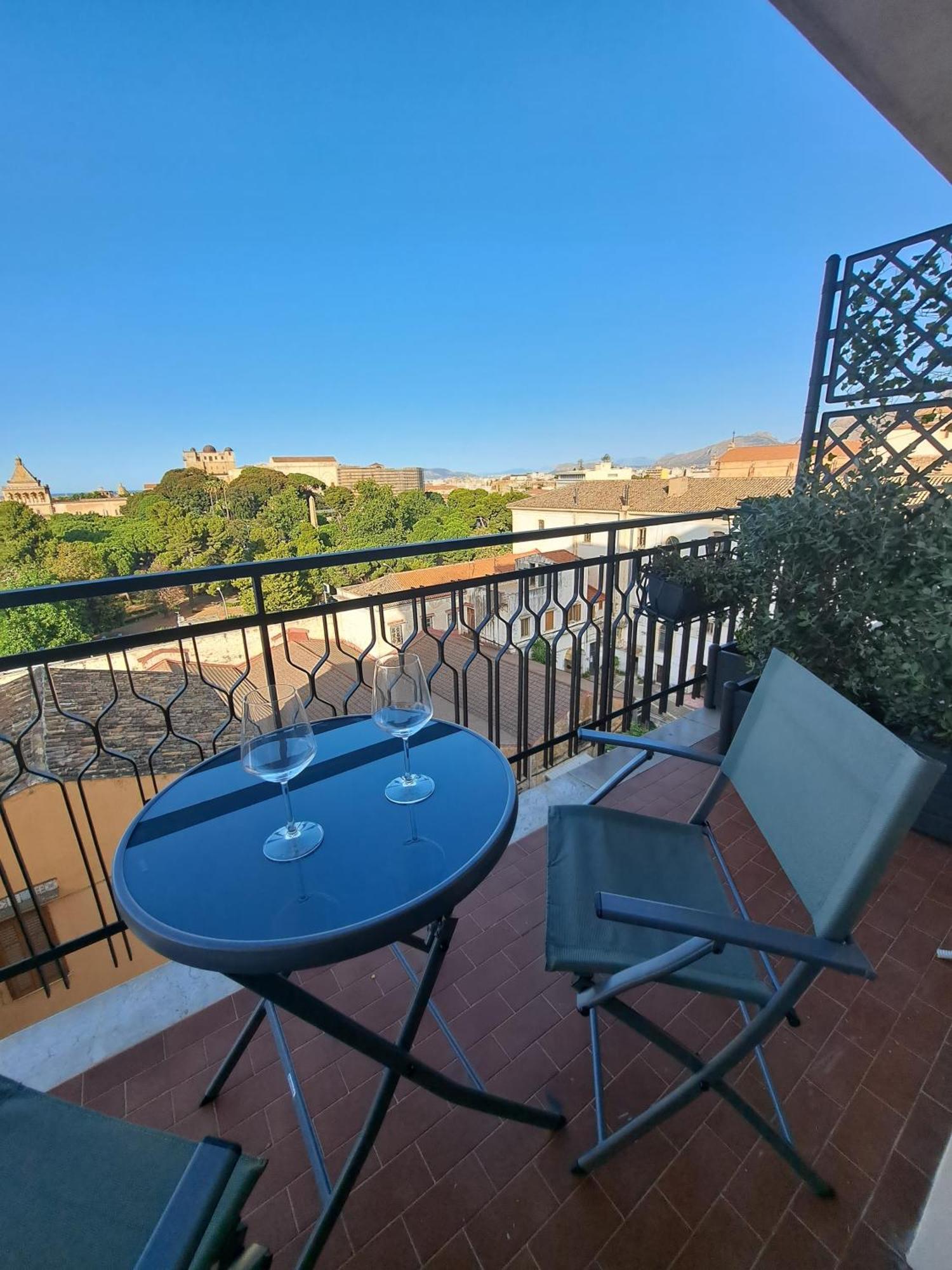 Skyline Palermo Apartment Bagian luar foto